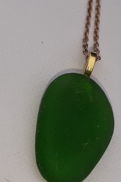 Bright green beachglass pendant