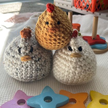 Crochet Fat Chicken Toy 