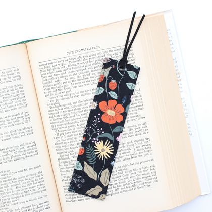 Fabric Bookmark - Strawberry Fields Black