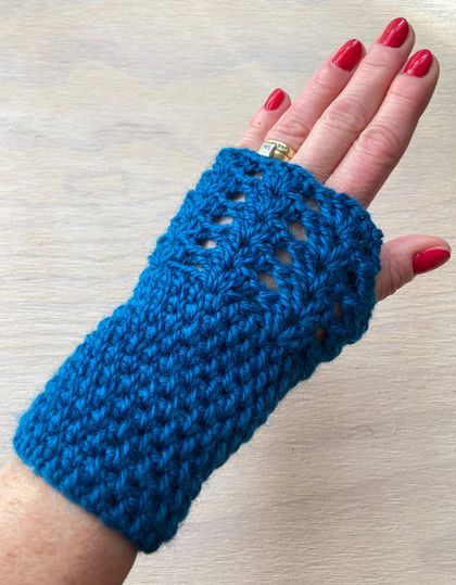 Fabulous Teal Blue Pure Wool Wristwarmers/Fingerless Gloves 