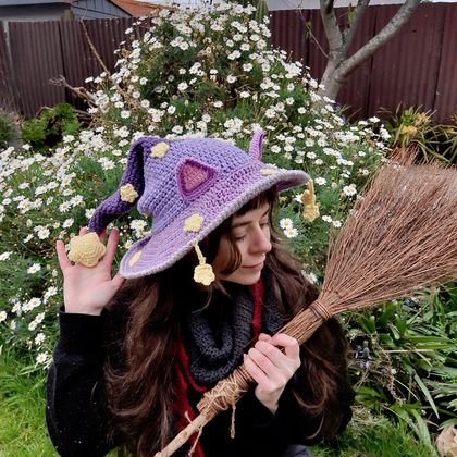 Crochet witch hat - space cat