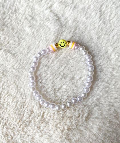 Pearl Smiley Bracelet