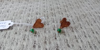 Copper heart stud earrings with jade beads