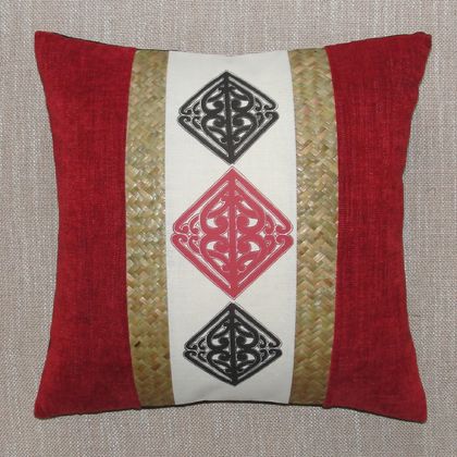 Pā o te hā cushion in Red