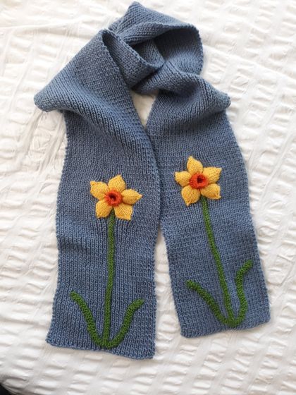 Daffodil Scarf - Hand knitted - Wool