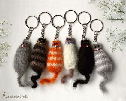 Hand Knitted Cat Keyring - Animal Keychain - Cat Gift