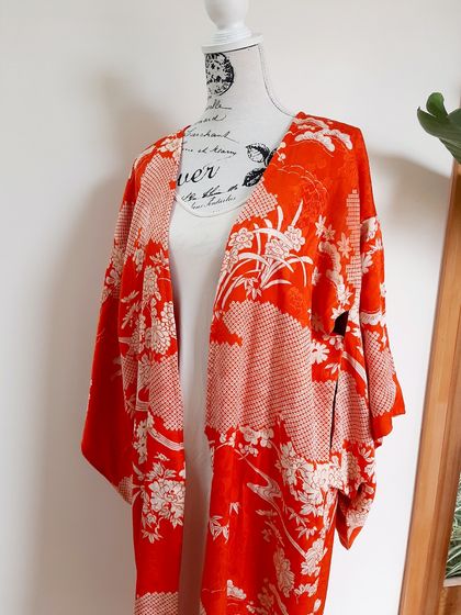 Vintage kimono silk long cardie/robe