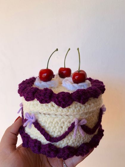 PURPLE + CREAM CROCHET CAKE