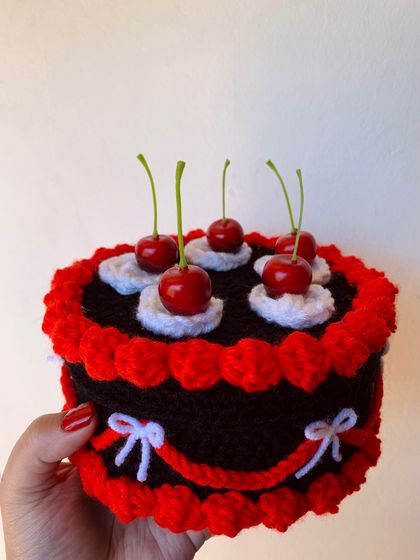 RED + BLACK LARGE CROCHET CAKE 